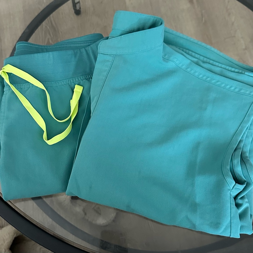 Figs Women's Aqua Scrub Pants with Neon Accent